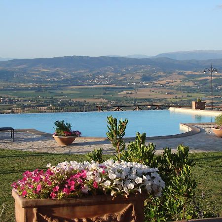 Maison d'hôtes La Palazzetta Del Vescovo à Fratta Todina Extérieur photo