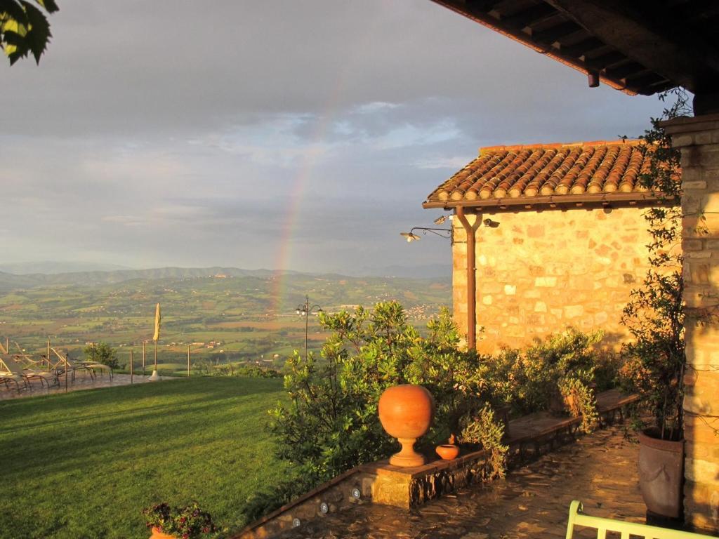 Maison d'hôtes La Palazzetta Del Vescovo à Fratta Todina Extérieur photo