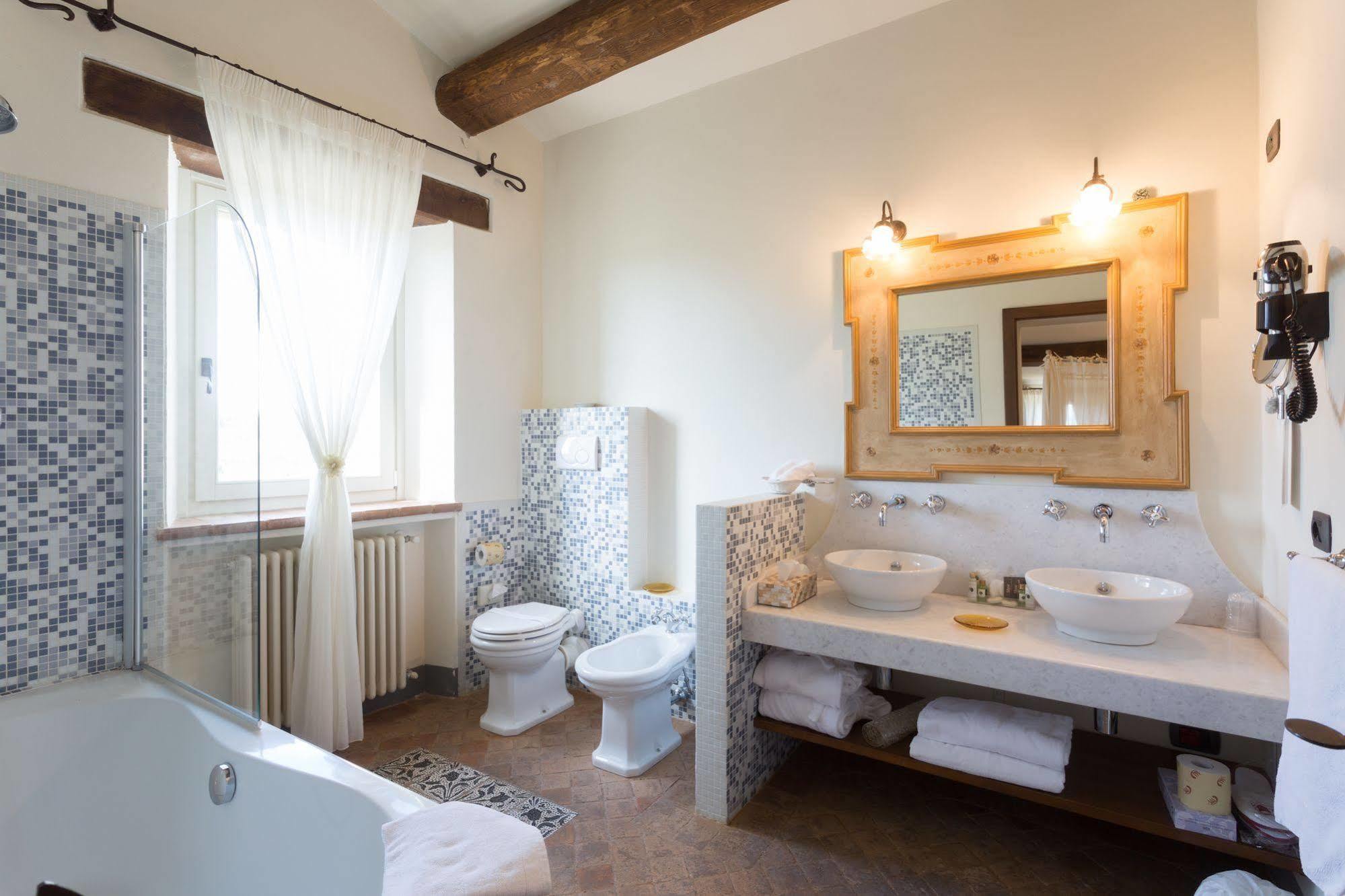 Maison d'hôtes La Palazzetta Del Vescovo à Fratta Todina Extérieur photo