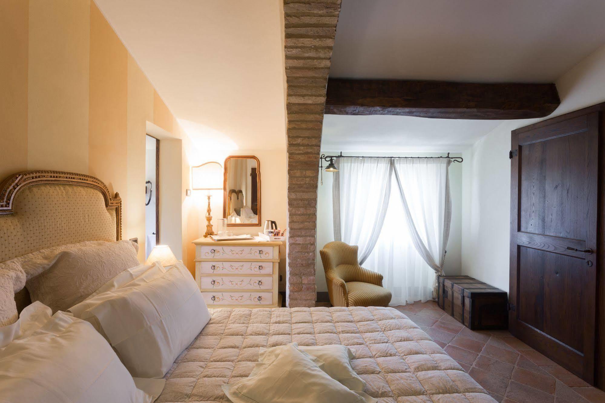 Maison d'hôtes La Palazzetta Del Vescovo à Fratta Todina Extérieur photo